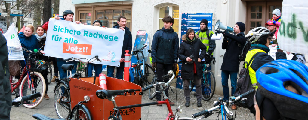 Demonstration für sichere Radwege in der Siegfriedstraße am 15.03.2018